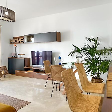 Apartamentos Mares De Lava - Puerto Del Carmen Puerto del Carmen  Eksteriør billede