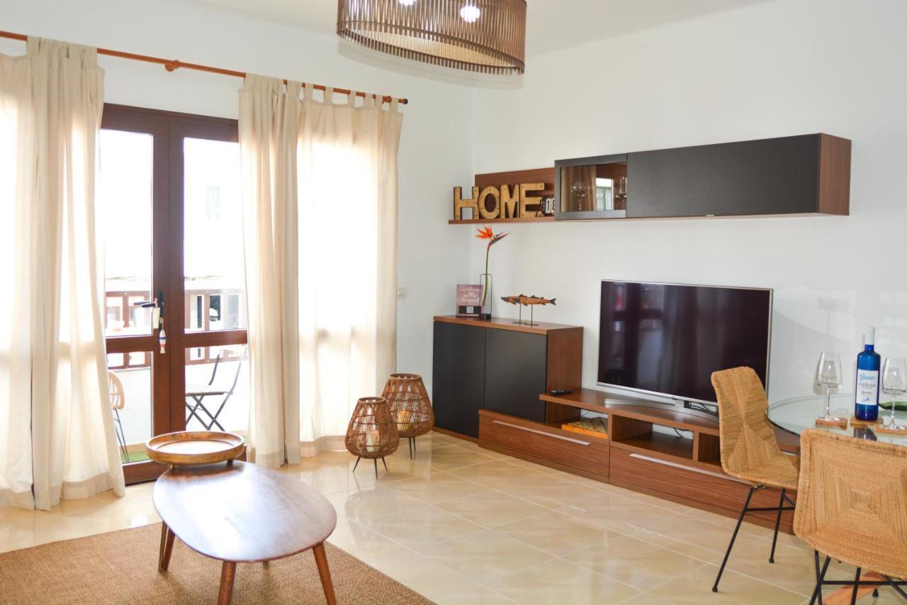 Apartamentos Mares De Lava - Puerto Del Carmen Puerto del Carmen  Eksteriør billede