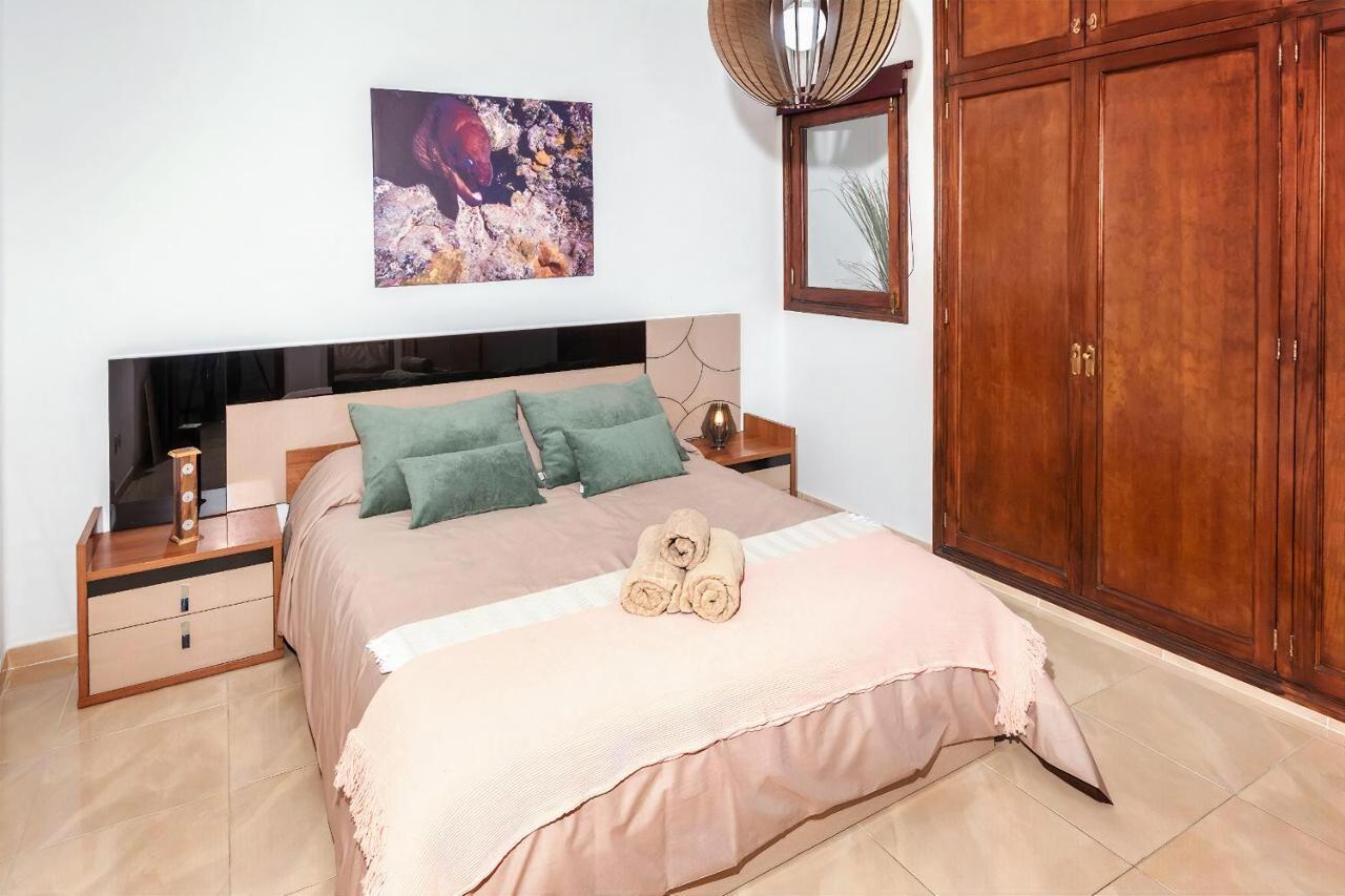 Apartamentos Mares De Lava - Puerto Del Carmen Puerto del Carmen  Eksteriør billede